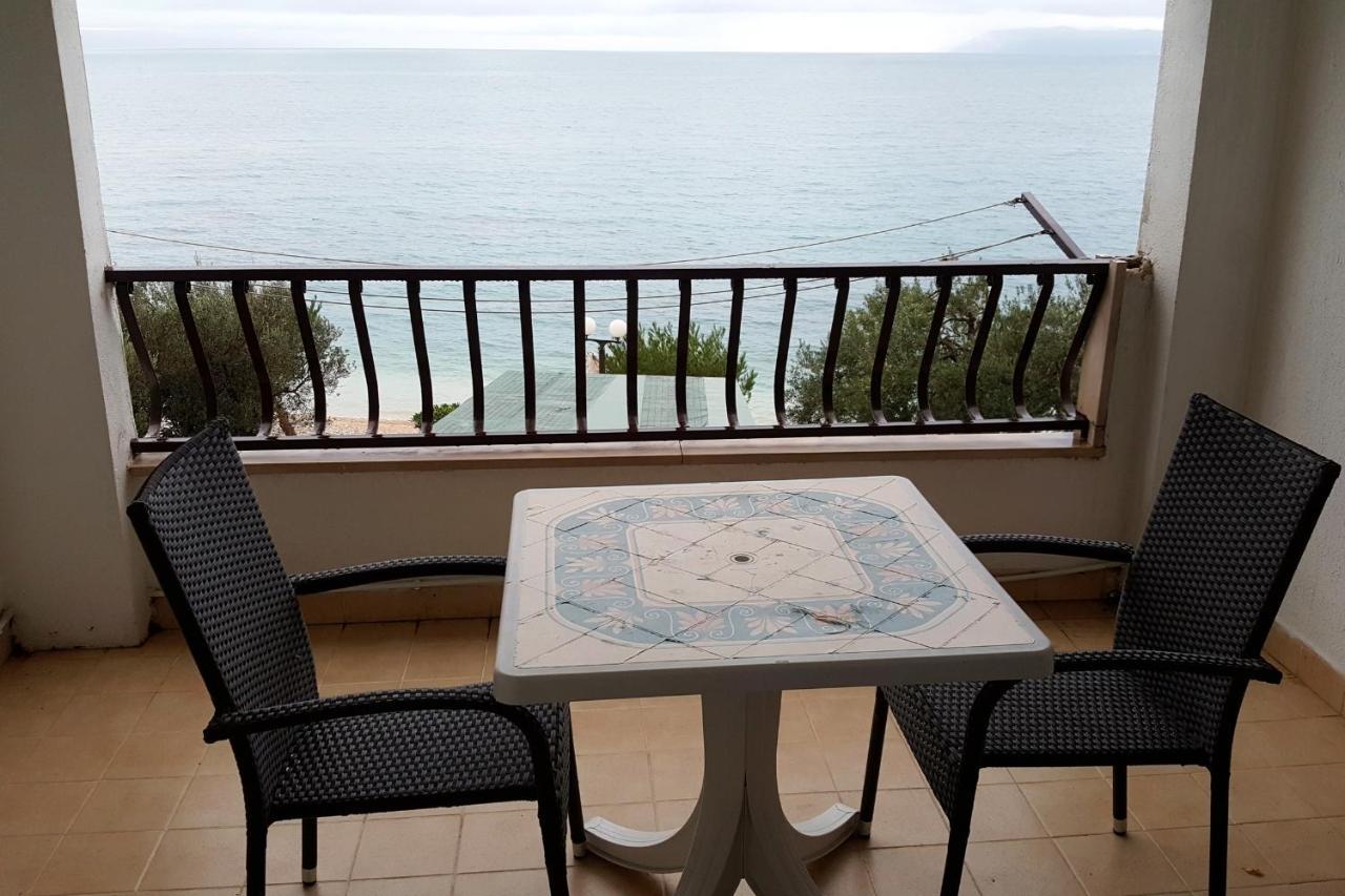 Apartments By The Sea Tucepi, Makarska - 2699 Esterno foto