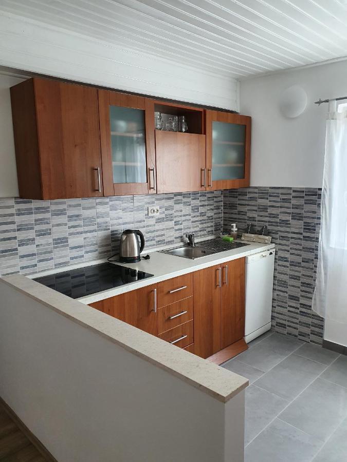 Apartments By The Sea Tucepi, Makarska - 2699 Esterno foto